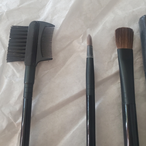 Makeup Brush Set by Jerome Alexander - Picture 2 of 4